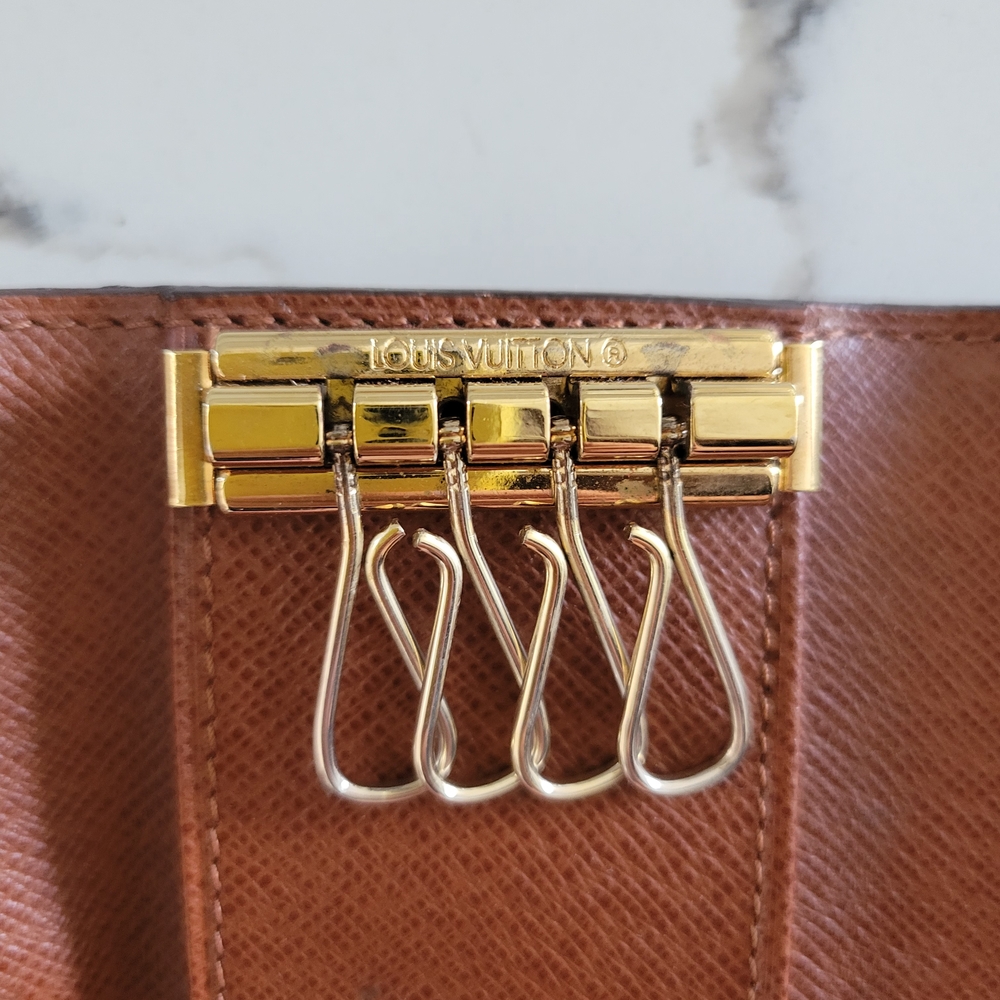 🍒 Louis Vuitton Brown Monogram Key & Card Holder - Picture 4 of 9